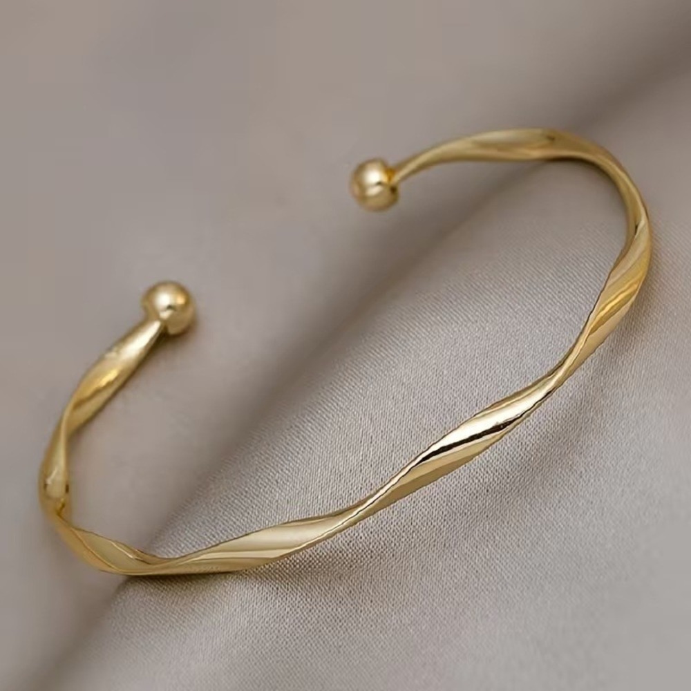 Boutique Twisted Cuff‎ Bracelet Women OS Gold Tone Minimalist Sculptural Bangle
